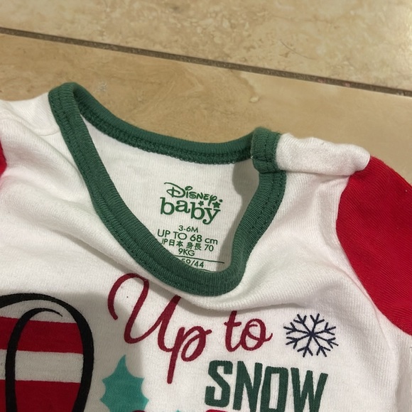 EUC Disney Baby Holiday Two Piece Pajama Set Size 3-6M - Picture 5 of 5